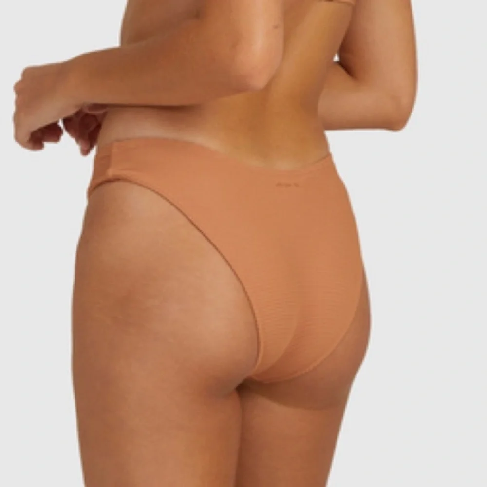 ☀️BILLABONG☀️ Chase The Sun Double Ruched Triangle TANLINES BONDI PANT BIKINI